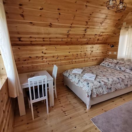 Village Cottage Жабляк Екстер'єр фото