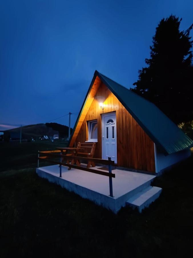 Village Cottage Жабляк Екстер'єр фото