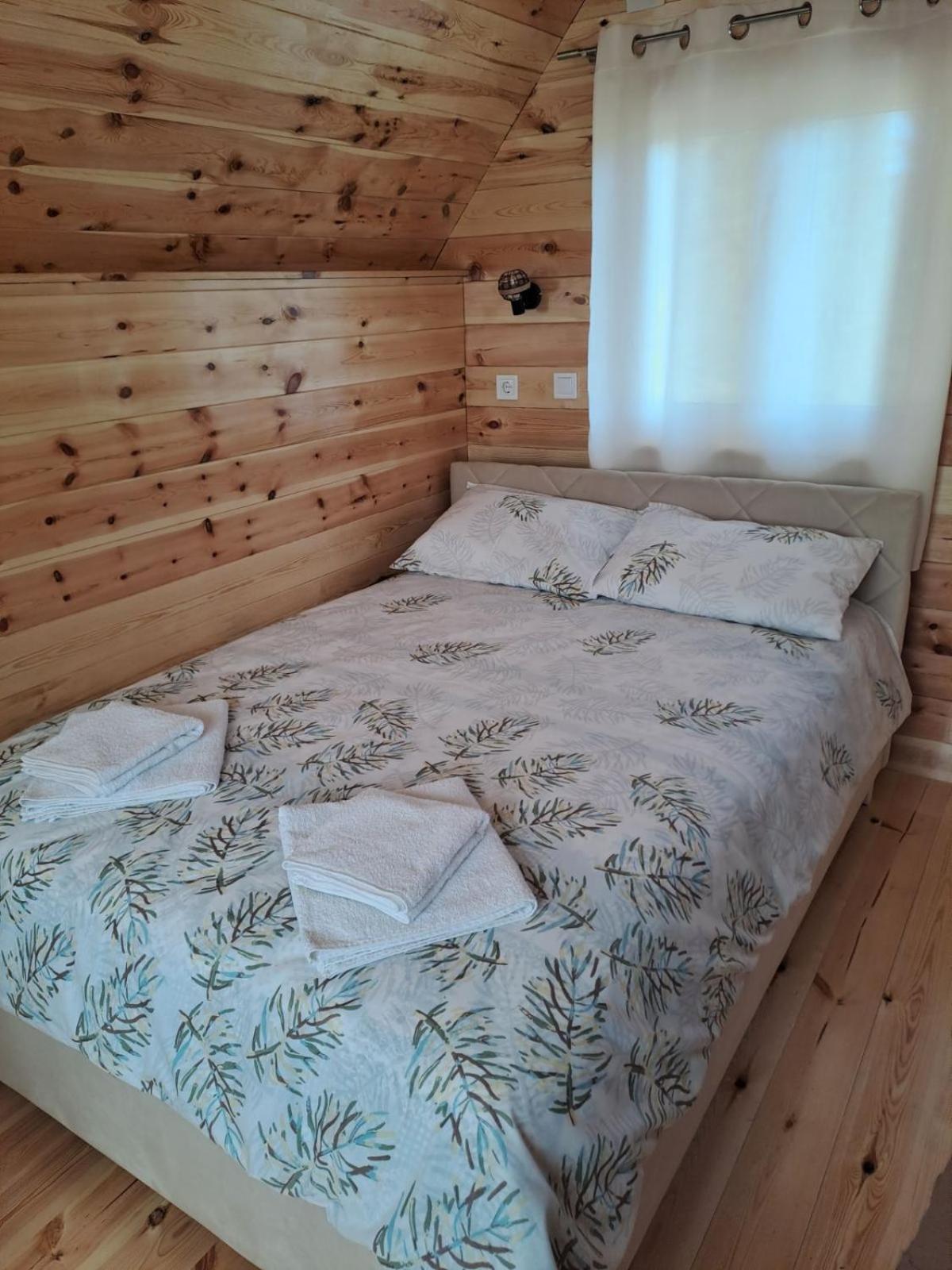 Village Cottage Жабляк Екстер'єр фото
