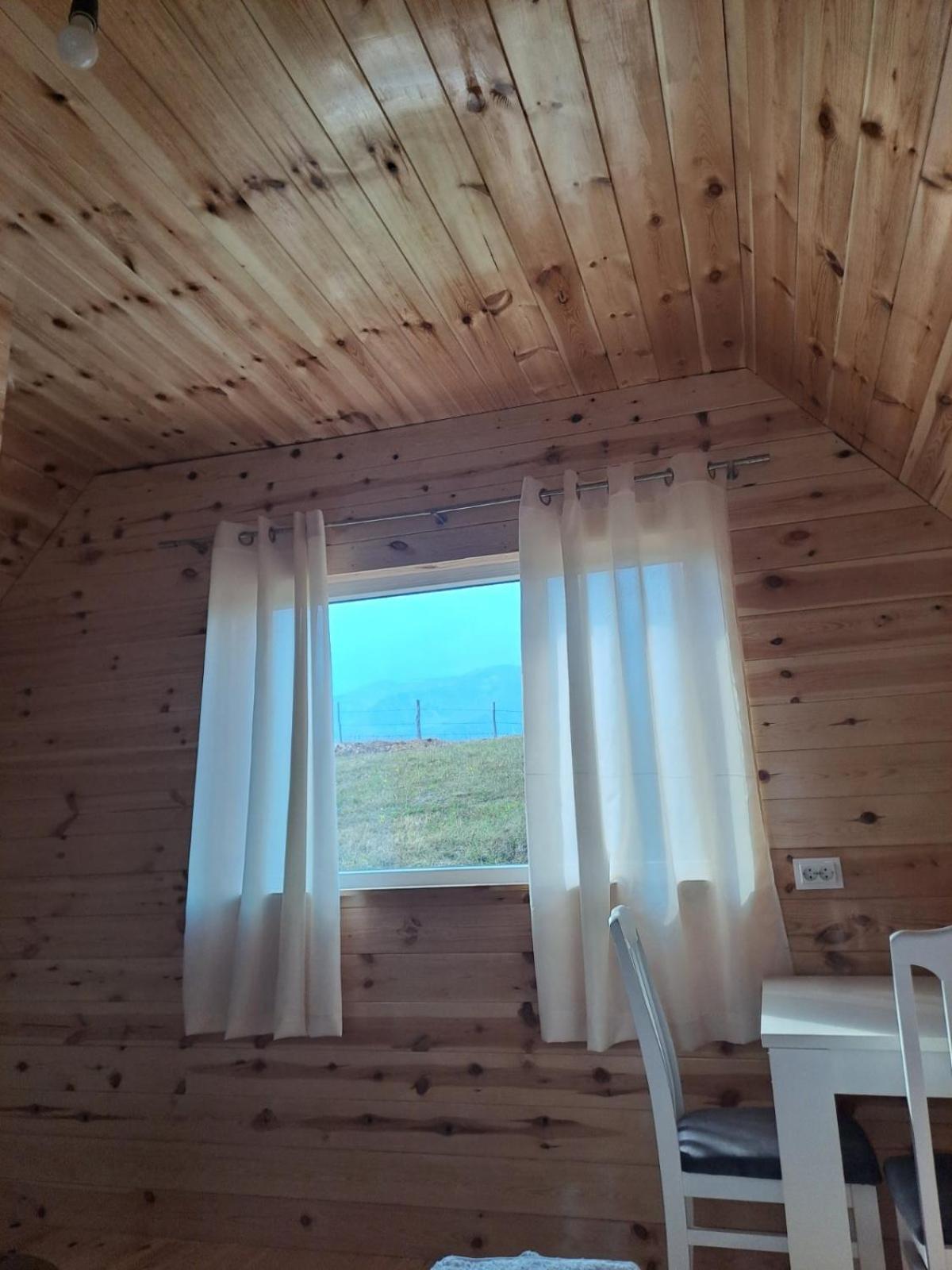 Village Cottage Жабляк Екстер'єр фото
